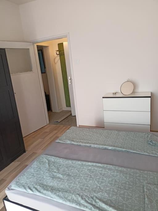 Welcome To Daisy Sunny Place! Apartment Varna Ngoại thất bức ảnh
